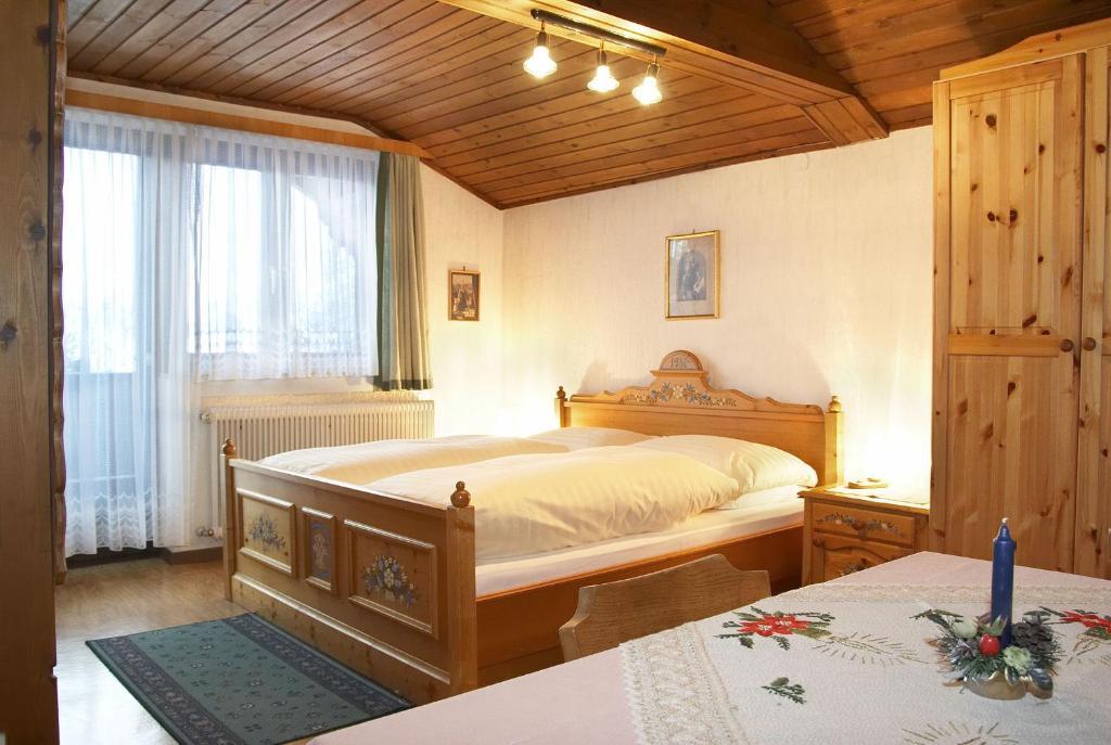Gasthof Pension St. Wolfgang Kirchberg am Wechsel Zimmer foto