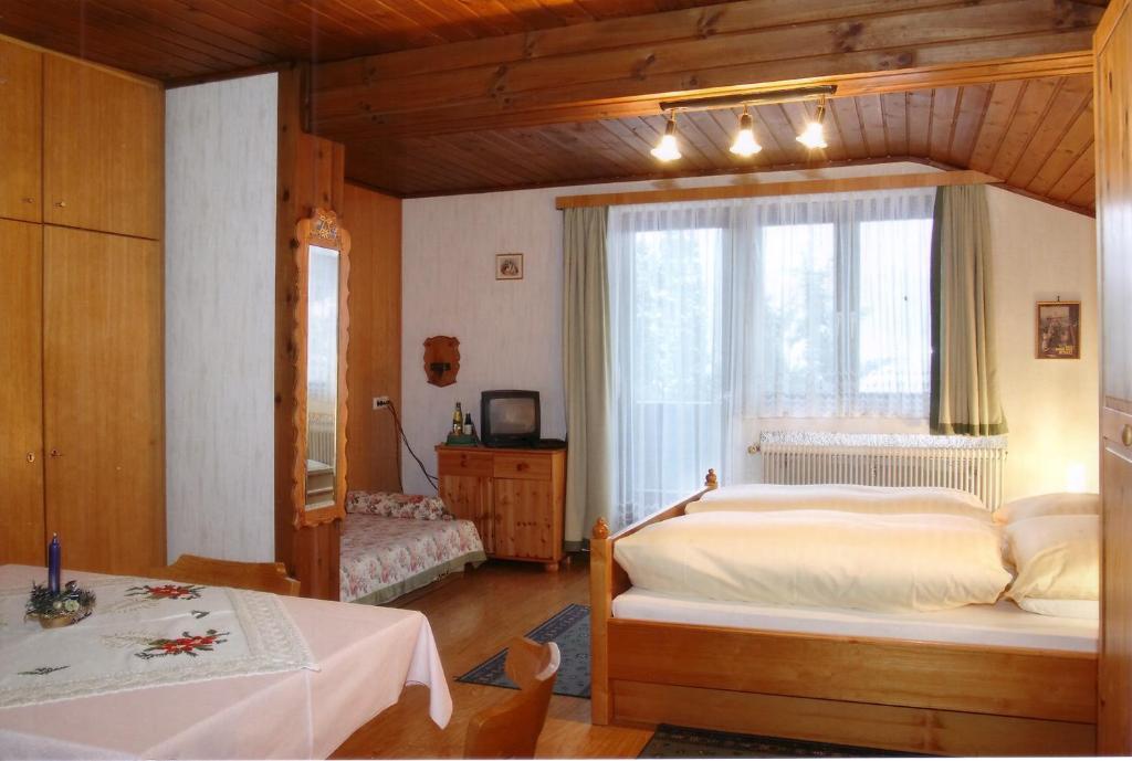 Gasthof Pension St. Wolfgang Kirchberg am Wechsel Zimmer foto